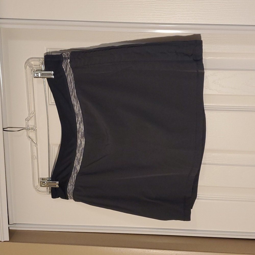 Tangerine Brand Gray Athletic Skort Sz Med